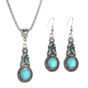 ❗FINAL❗NIP Faux Turquoise Boho Necklace & Earrings Set